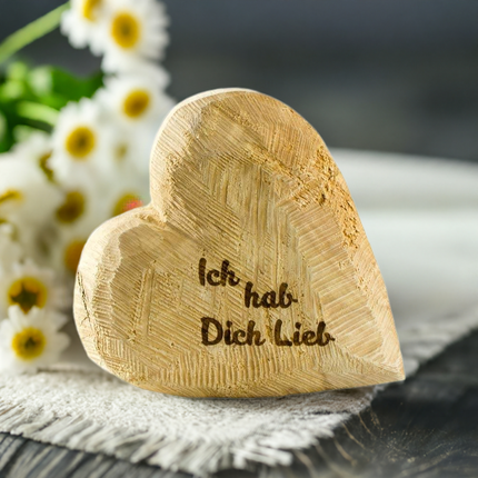 Thankgoods Deko-Holz-Herz aus massivem Naturfarbenem Pappelholz mit Schriftzug Ich hab dich lieb