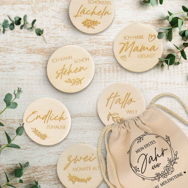 SEO. Gravierte Meilensteinkarten aus Holz - Mein erstes Jahr - mit Stoffbeutel als Geschenk - Linkreich