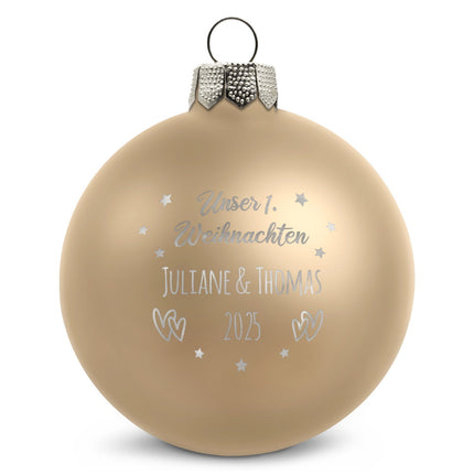 SEO. Gravierte Weihnachtskugel - Unser erstes Weihnachten für Paare - Beige (matt) Linkreich