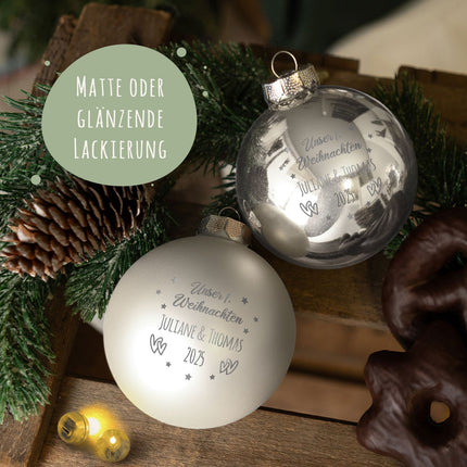 SEO. Gravierte Weihnachtskugel - Unser erstes Weihnachten für Paare - Schwarz (matt) Linkreich