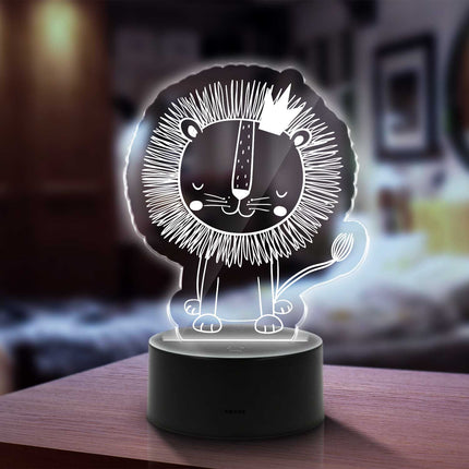 SEO. Graviertes Acrylglas im Löwe Design mit LED - Sockel - Linkreich