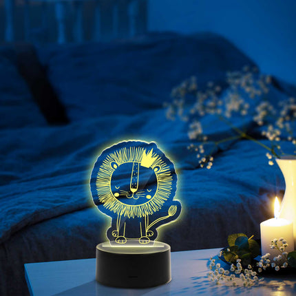 SEO. Graviertes Acrylglas im Löwe Design mit LED - Sockel - Linkreich