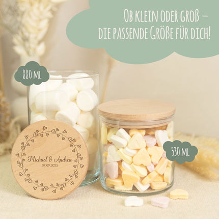 SEO. Graviertes Vorratsglas mit Holzdeckel - Kranz Herzen - Groß Linkreich