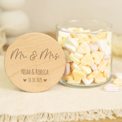 SEO. Graviertes Vorratsglas mit Holzdeckel - Mr & Mrs - Klein Linkreich