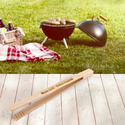 SEO. Grillzange mit Gravur aus Buchenholz 30cm - The regels sind the regels Linkreich