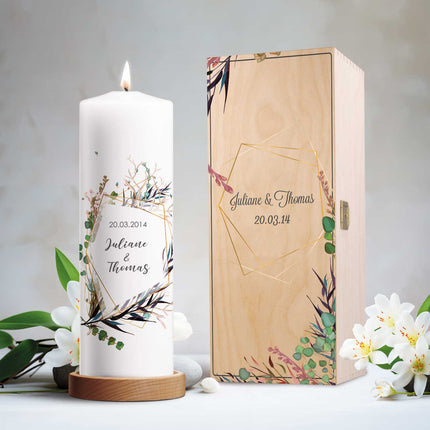 SEO. Große Kerze "Flower Polygon" - Hochzeitskerze mit Namen, Datum & Wunschtext - mit Kiste Linkreich