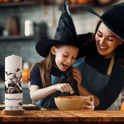 SEO. Große Kerze "Hexentrank" mit Namen zu Halloween - Linkreich