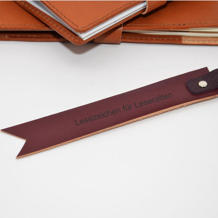 Handgefertigtes Leder - Lesezeichen. Mit Gravur von Namen, Initialen oder Zitaten. Einzigartiges Geschenk für Bücherfreunde. () kaufen bei Linkreich – Jetzt entdecken!