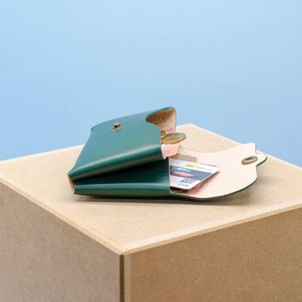 Handgefertigtes Leder Portemonnaie für Frauen und Männer cir. 11x7x1,5cm - Kleiner Kartenhalter - Jubiläumsgeschenk. Geschenke für sie/ihn. () kaufen bei Linkreich – Jetzt entdecken!