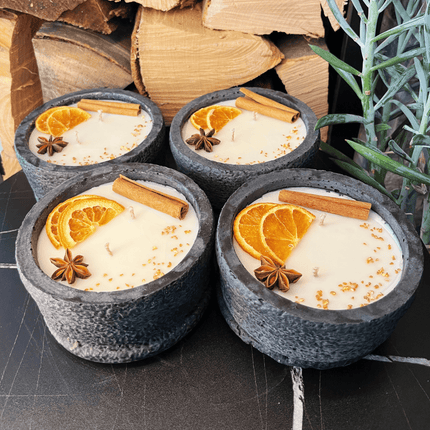 Handgemachtes Betonkerzen - Set 4x Schwarz "Black Cinnamon" - Stilvolle Sojawachskerze für Ihr Zuhause. Aromatherapie Kerze mit Blütenverzierung und HOCHWERTIGEM Baumwolldocht aus dem Südschwarzwald (Duftkerze) kaufen bei Linkreich – Jetzt entdecken!