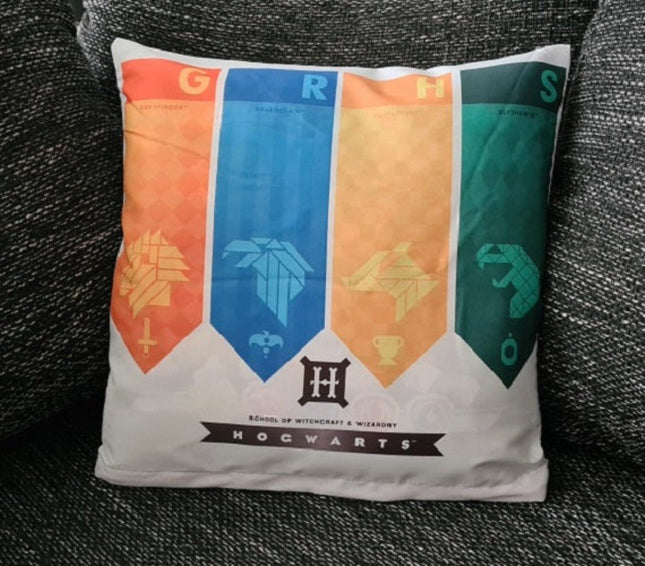 SEO. Harry Potter Kissenbezug: Die vier Häuser Hogwarts - 40cm x 40cm - Linkreich