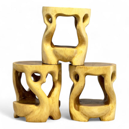 Holz Beistelltisch - Hocker, Nachttisch, Pflanzenhocker, Ablagetisch - Rundes Naturdesign mit organischer Form – Massiv aus Teakholz – 40x34x34 cm (Beistelltisch) kaufen bei Linkreich – Jetzt entdecken!