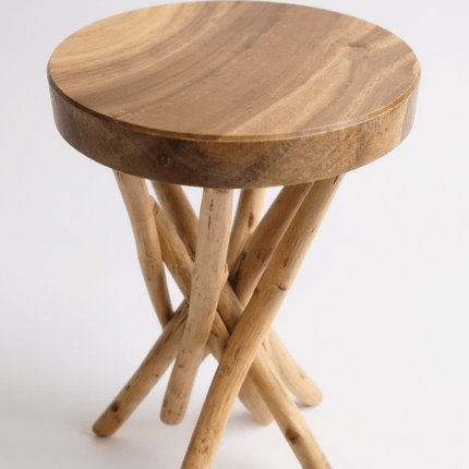 Holz Beistelltisch – Holzhocker Couchtisch – Handgefertigt – Verzweigt aus Suar - und Teakholz – 50x28x28 cm (Beistelltisch) kaufen bei Linkreich – Jetzt entdecken!