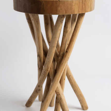 Holz Beistelltisch – Holzhocker Couchtisch – Handgefertigt – Verzweigt aus Suar - und Teakholz – 50x28x28 cm (Beistelltisch) kaufen bei Linkreich – Jetzt entdecken!