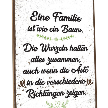 SEO. Holzschild Familie ist wie ein Baum - Linkreich