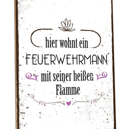 SEO. Holzschild Hier wohnt ein Feuerwehrmann - Linkreich