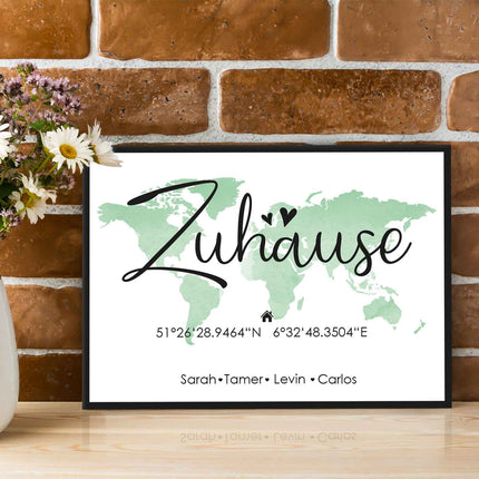 SEO. Holzschild Motiv Zuhause mit Namen & Koordinaten - Grün Linkreich