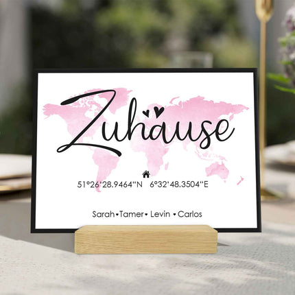 SEO. Holzschild Motiv Zuhause mit Namen & Koordinaten - Rosa Linkreich