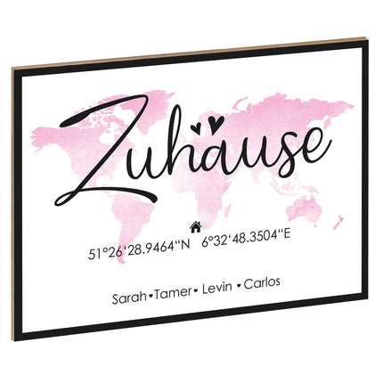 SEO. Holzschild Motiv Zuhause mit Namen & Koordinaten - Rosa Linkreich