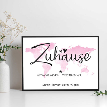 SEO. Holzschild Motiv Zuhause mit Namen & Koordinaten - Rosa Linkreich