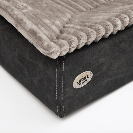 SEO. Hundebett KUDDE veganes Wildleder - dark grey Linkreich