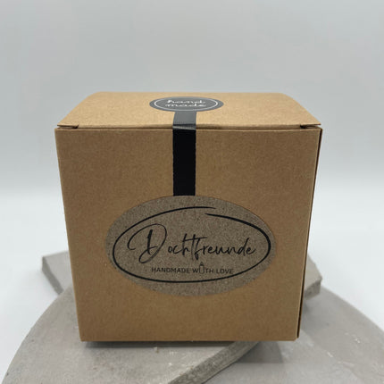 Tada dein Geschenk - LUSTIGER Panda personalisierbare PREMIUM Duftkerze mit verschiedenen Dekoren - handgemacht aus dem Südschwarzwald