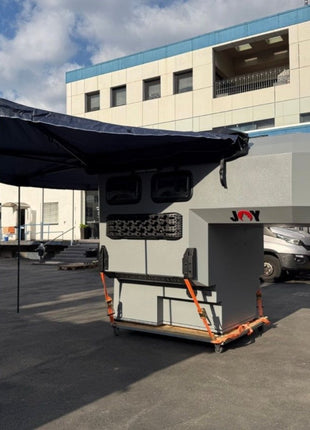 JOY Camper Gladiator Absetzkabine – wintertauglich mit Diesel-Standheizung, Duschkabine, Solaranlage & Landstrom - Linkreich