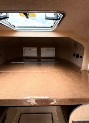 JOY Camper Gladiator Absetzkabine – wintertauglich mit Diesel-Standheizung, Duschkabine, Solaranlage & Landstrom - Linkreich