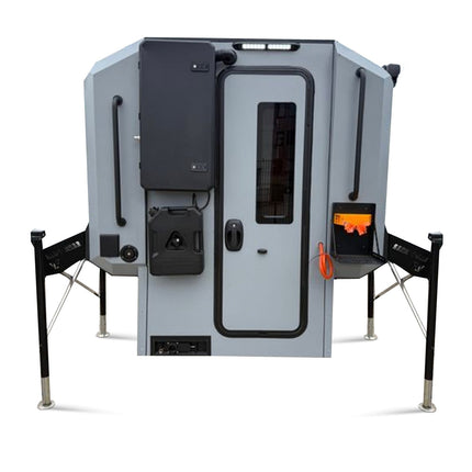 JOY Gladiator Absetzkabine – wintertauglich mit Diesel - Standheizung, Duschkabine, Solaranlage & Landstrom (Absetzkabinen) kaufen bei Linkreich – Jetzt entdecken!