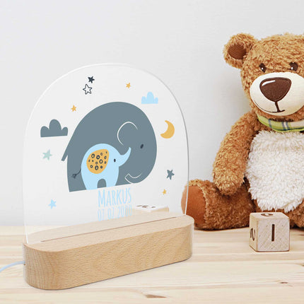 SEO. Kinder LED Nachtlicht mit Sockel aus Holz im Elefant Design - Rosa Linkreich
