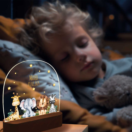 SEO. Kinder LED Nachtlicht mit Sockel aus Holz im Tiergruppe Design - Linkreich