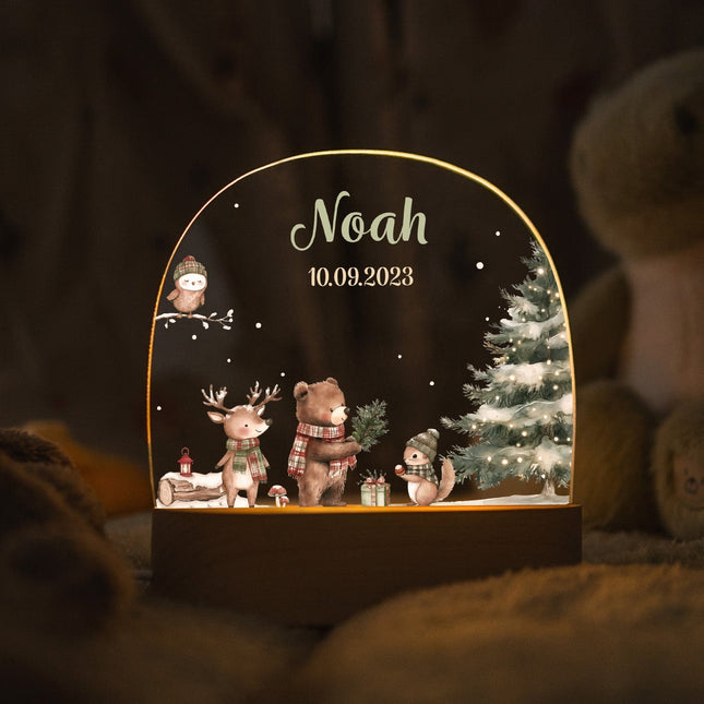 SEO. Kinder LED Nachtlicht mit Sockel aus Holz - "Weihnachtswald" - Linkreich