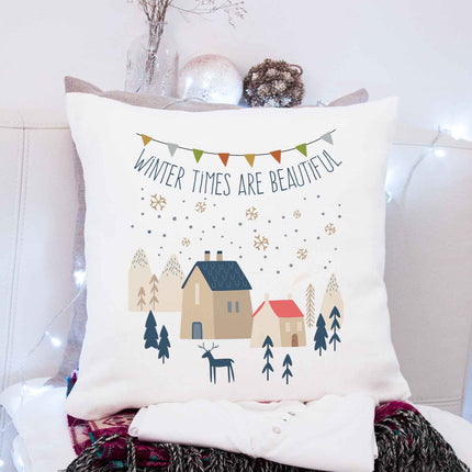 SEO. Kissen mit Weihnachtsmotiv - Winter times are beautiful - Weihnachtsdeko - Geschenk für Sie & Ihn - ohne Füllung Linkreich