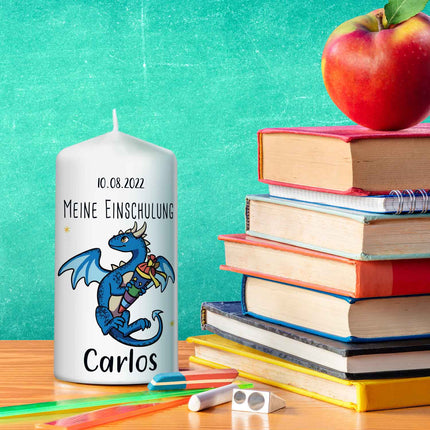 SEO. Kleine Kerze "Drache" mit Namen und Datum zur Einschulung - Blau Linkreich