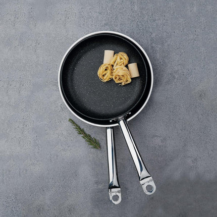 Korkmaz Proline Nero Pfanne – 30 × 5,6 cm, Edelstahl, Antihaft, Induktion geeignet (Pfanne / Bratpfanne) kaufen bei Linkreich – Jetzt entdecken!