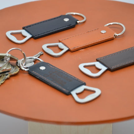 Leder Schlüsselanhänger mit Gravur – Multifunktionaler Flaschenöffner, Geschenk für ihn () kaufen bei Linkreich – Jetzt entdecken!