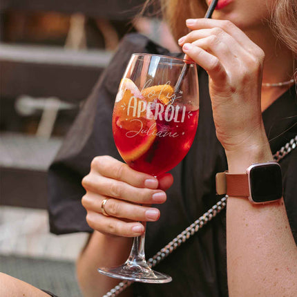 SEO. Leonardo Weinglas mit Gravur "Holy Aperoli" mit Namen - Daily Linkreich