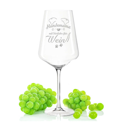 SEO. Leonardo Weinglas mit Gravur "Hundemama mit Vorliebe für Wein" - Puccini Linkreich