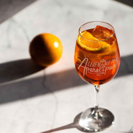 SEO. Leonardo Weinglas mit Gravur - "Leben auf der Aperolspur" - Daily Linkreich