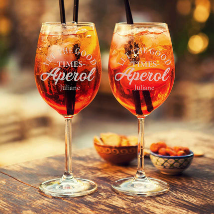 SEO. Leonardo Weinglas mit Gravur - "Let the good times Aperol" mit Name - Daily Linkreich