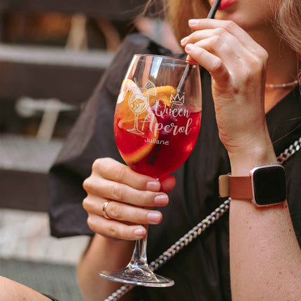 SEO. Leonardo Weinglas mit Gravur - "Queen Aperol" mit Namen - Daily Linkreich