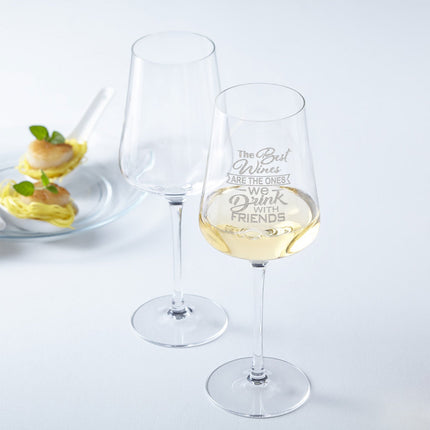 SEO. Leonardo Weinglas mit Gravur "The Best Wines are the ones we drink with friends" - Puccini Linkreich