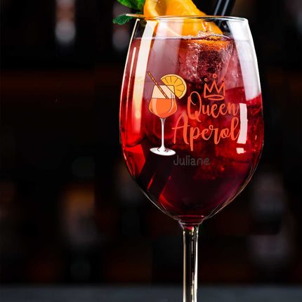 SEO. Leonardo Weinglas mit UV - Druck - "Queen Aperol" mit Name - Daily Linkreich