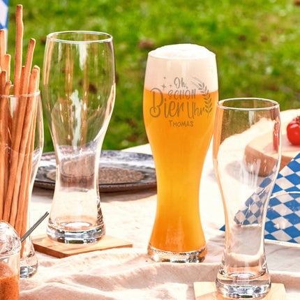 SEO. Leonardo Weizenglas "Oh schon Bier Uhr" mit Namen - Linkreich