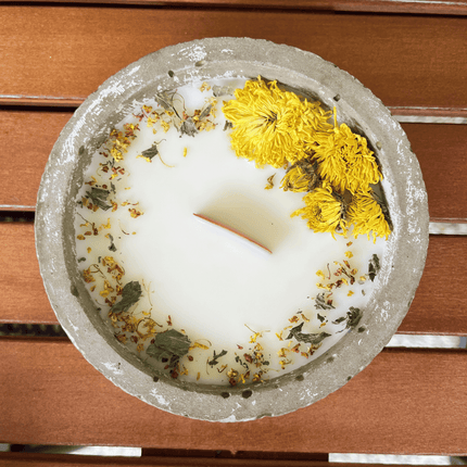 Limitierte Einzelstücke: Outdoor Citronella - Betonkerze „Mugge Schreck“ – Handgemachter Insektenschutz aus dem Südschwarzwald (Duftkerze) kaufen bei Linkreich – Jetzt entdecken!