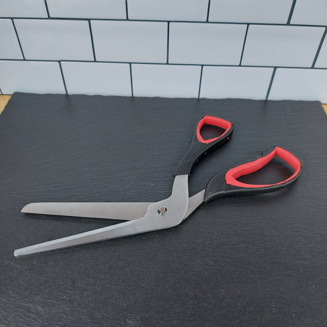 Küchenschere mit ergonomischem Griff für Pizza und mehr