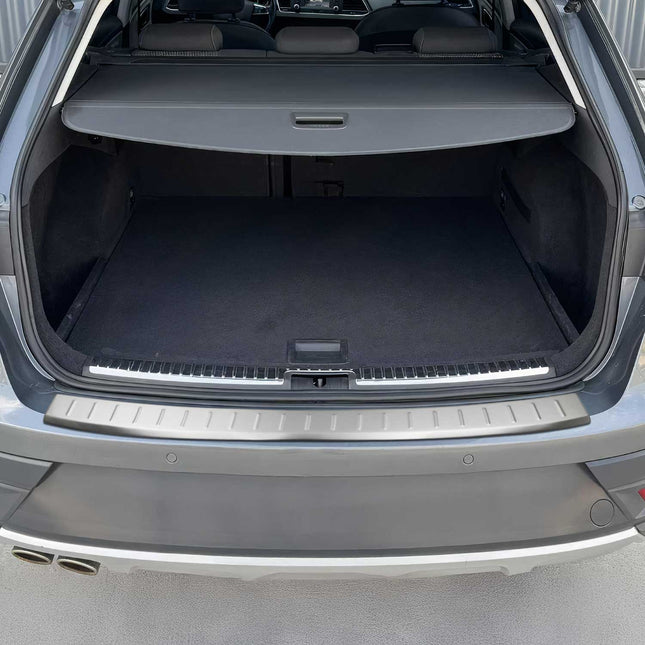 Ladekantenschutz Stoßstange für Seat Leon III 2017-2020 FL Edelstahl gebürstet