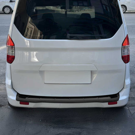 Ladekantenschutz für Ford Tourneo Courier I 2014-2023 Acryl glänzend schwarz