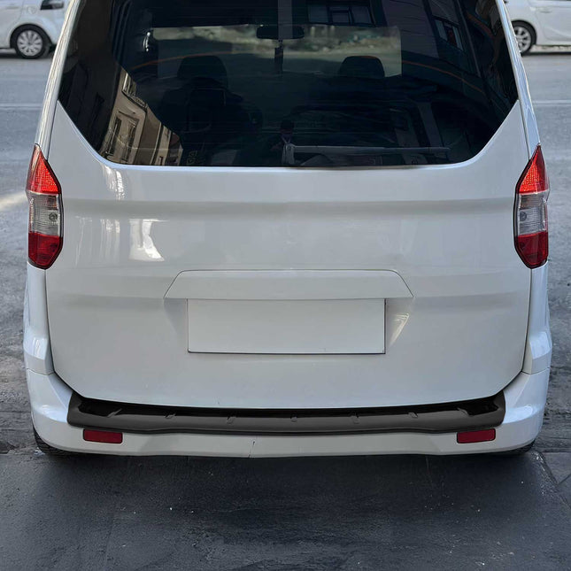 Ladekantenschutz für Ford Tourneo Courier I 2014-2023 Acryl glänzend schwarz