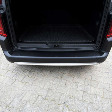 Ladekantenschutz für Peugeot Partner Tepee / Citroen Berlingo 2008-2018 schwarz